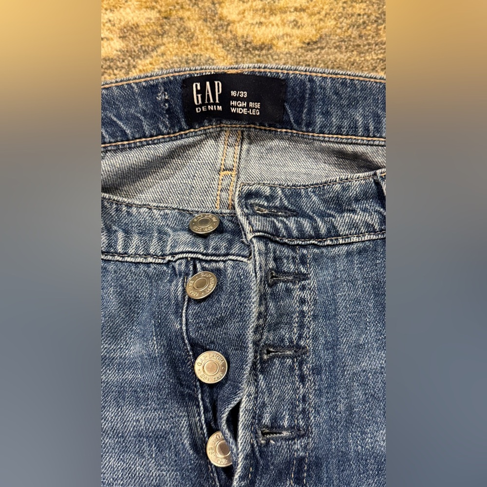 GAP Women's Straight Leg Jeans in Denim Blue - Picture 2 of 2